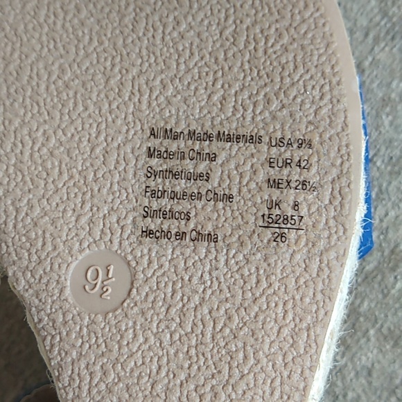 Open-Toed Wedges - Picture 4 of 6